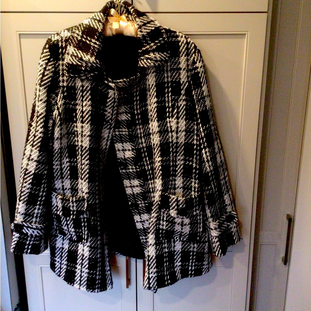 Black & White tweed jacket with hint of sparkle, lined, L/ XL